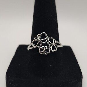 Dainty Hollow‎ Triple Butterfly Ring Size 7.25 NWOT